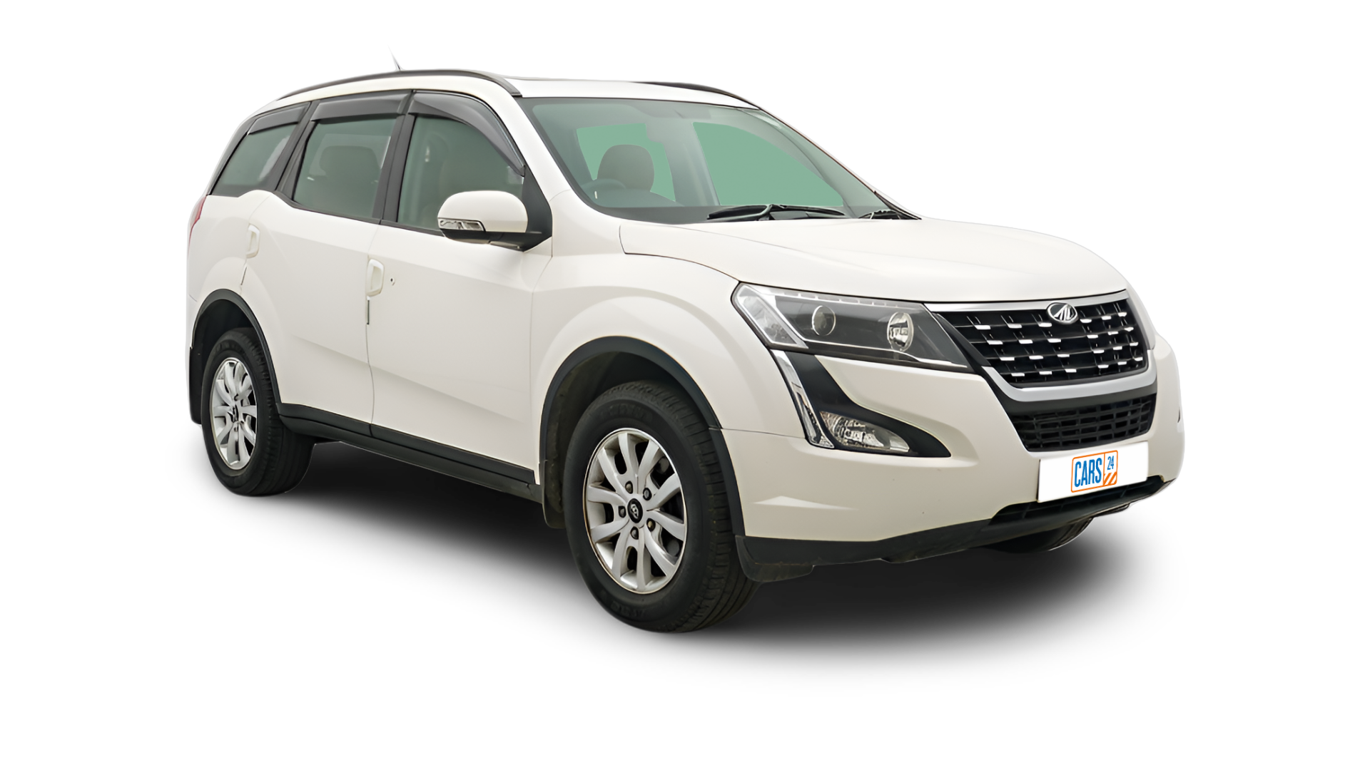 Mahindra XUV500-img
